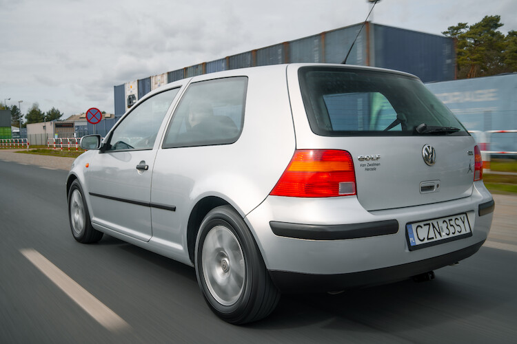 Volkswagen Golf IV – niespotykana jakość wykończenia i nowe technologie: pompowtryskiwacze i skrzynia DSG
